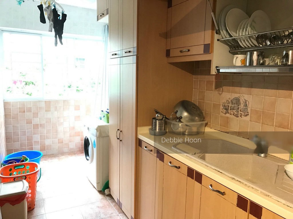Blk 615 Ang Mo Kio Avenue 4 (Ang Mo Kio), HDB Executive #140819402